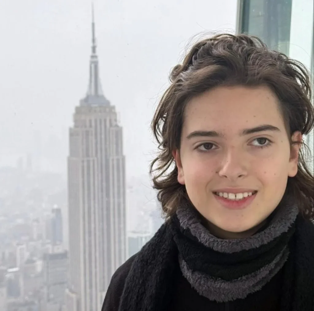 Estudante de 12 anos de Poços de Caldas conquista ouro em olimpíada internacional de matemática